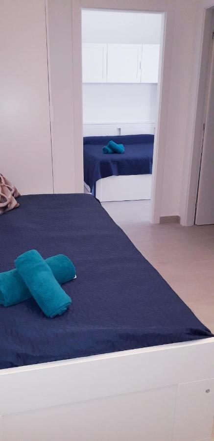 Lamberti Beach Apartment - 150 M From The Sea - Just Renewed - Wifi Savona Exterior photo